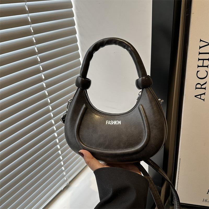 Niche Design Sense Retro Fashion Portable Small Bag Women 2025 Spring New Maillard Shoulder Armpit Bag