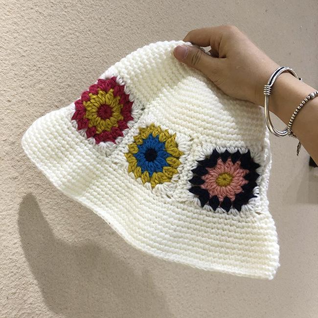 Handgestrickter Blumen-Bucket-Hat für Damen, Herbst und Winter, vielseitig, großer Kopfumfang, Retro-Waschbeckenhut, Nischen-Wollhut