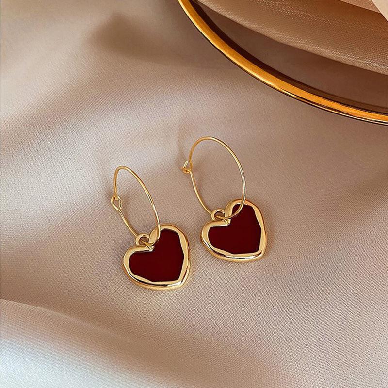 JMXD Red Retro Heart Earrings Elegant Premium Festive Trendy Cool Style Ear Drops Vintage Jewelry Fashion Ear Accessories