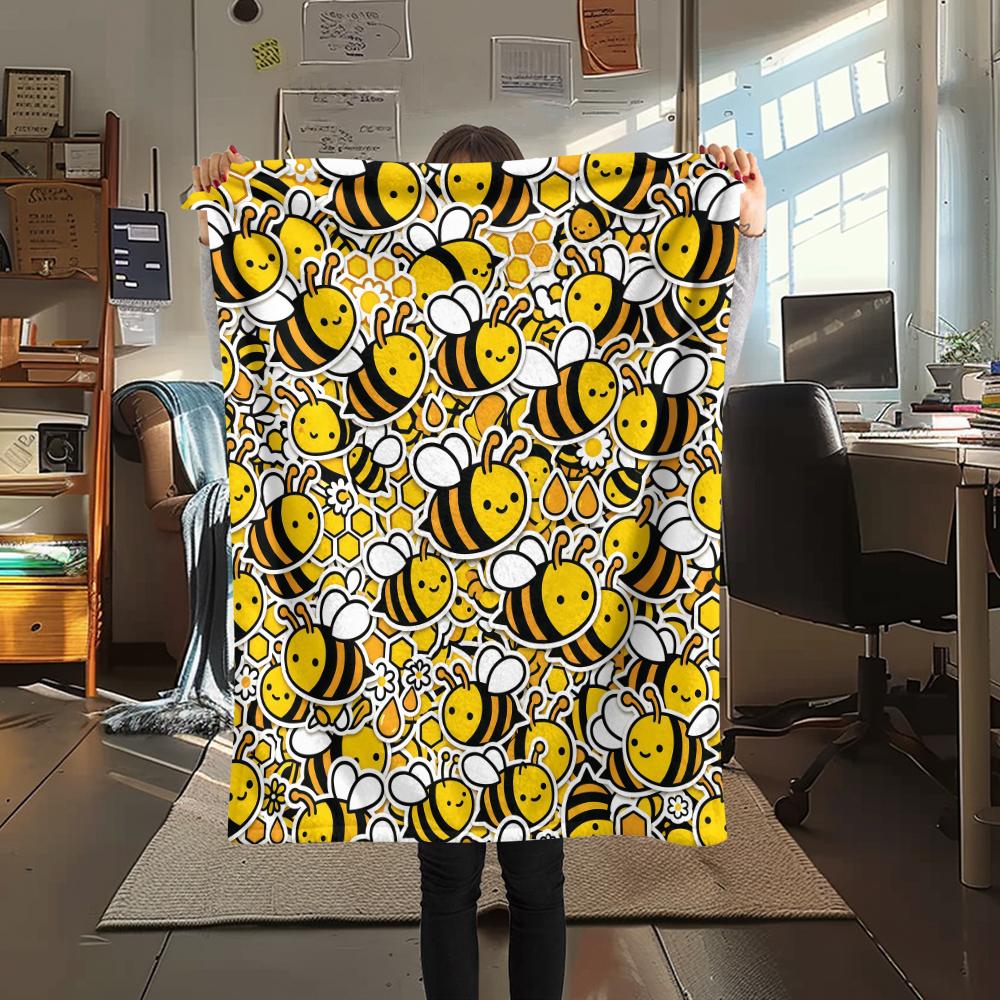 

Cute animal bee fox Print Flannel Blanket High quality Comfortable for All Seasons Home Decor Warmth and Comfort Perfect for Christmas Gifts 80cm x 120cm