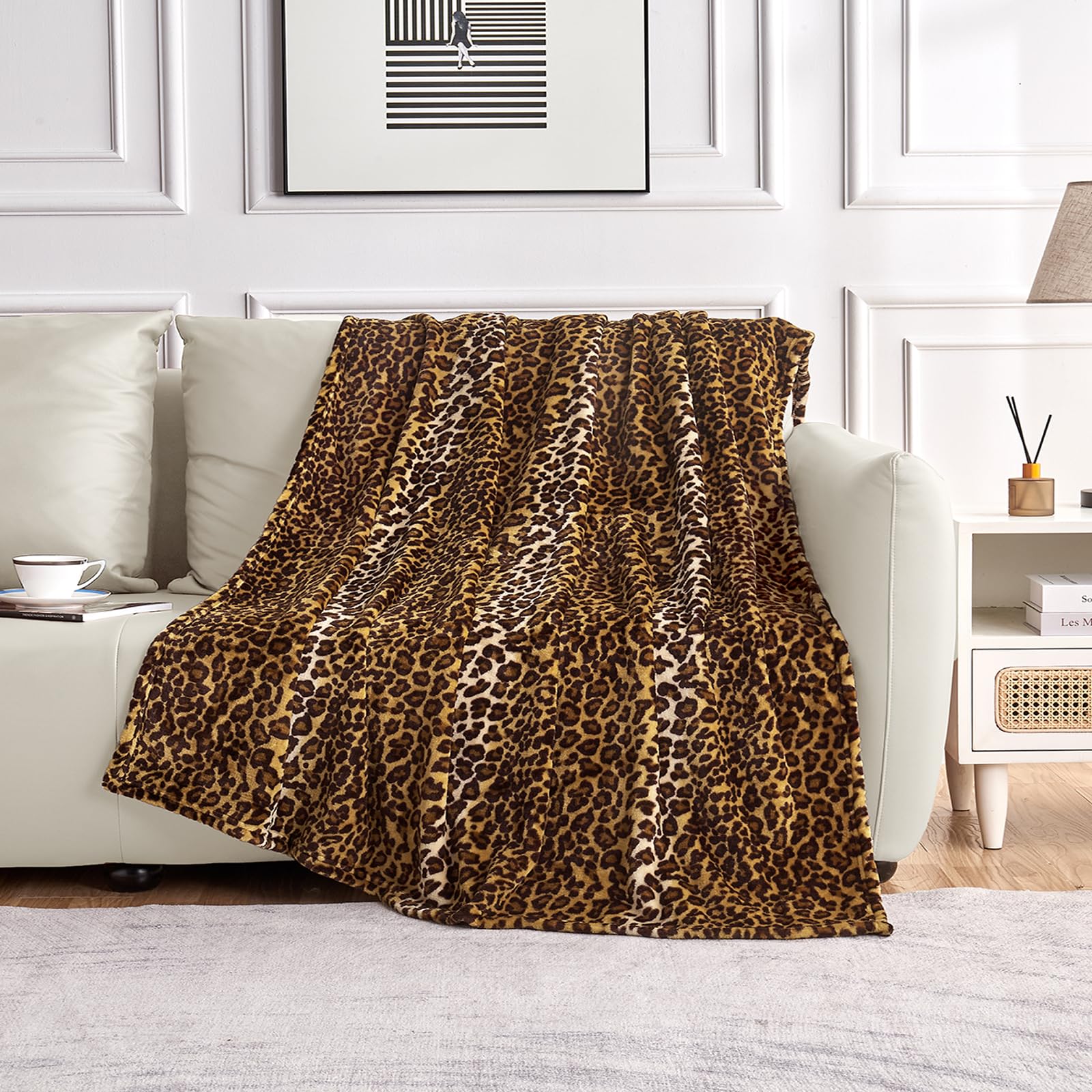 Leopard Print Blanket Fleece Throw for Bed Sofa Travel and Camping, Super Soft Cozy Fluffy Plush Print Blanket for All Seasons 75X95CM