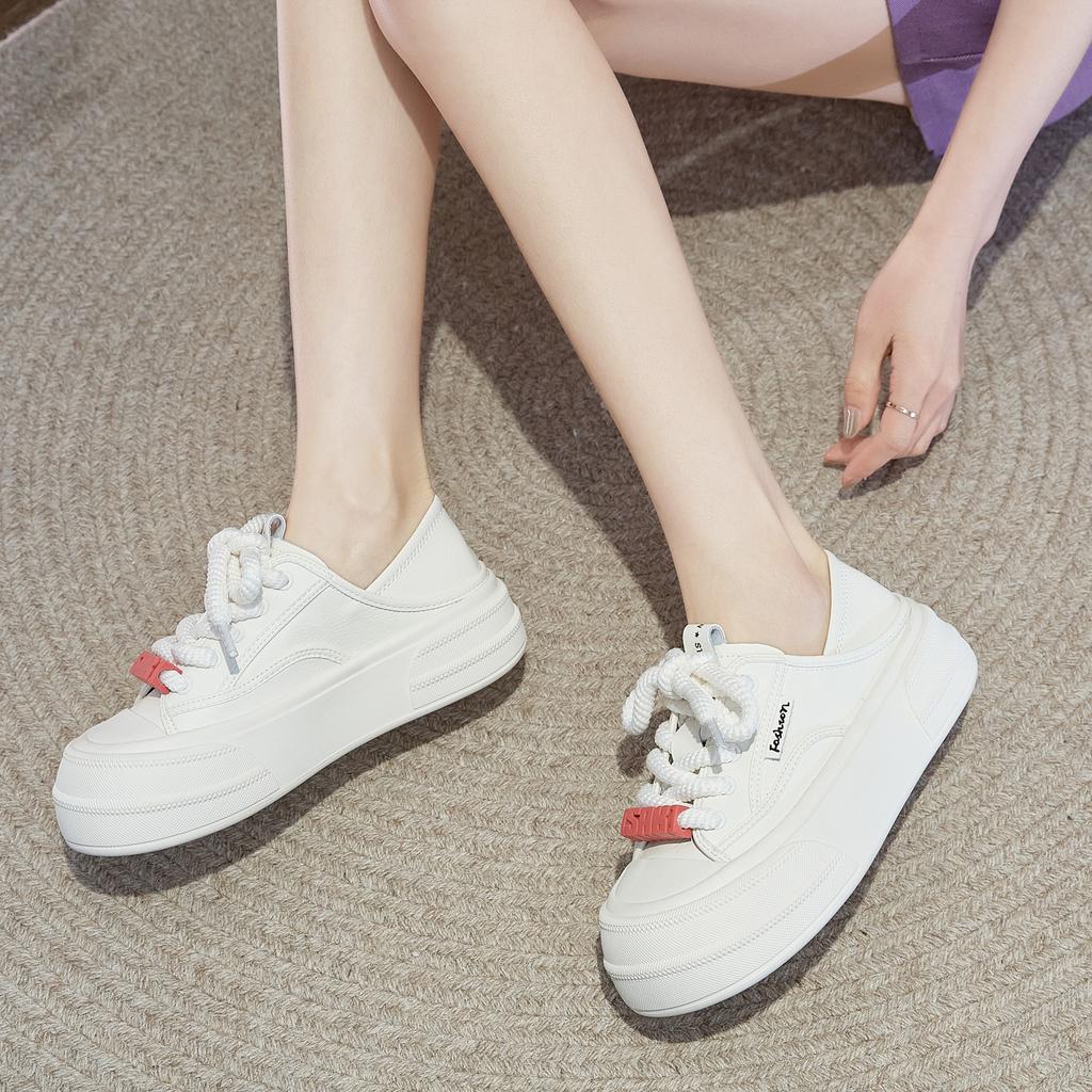 Leather Little White Shoes Women's Spring New Big Head Bread Shoes Versatile Thick Sole Height-increasing Sports and Leisure Board Shoes