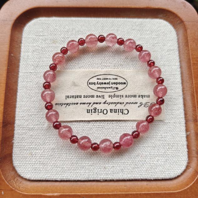 

Elegant Strawberry Quartz & Garnet Bracelet: Chinese Style Crystal Jewelry Gift for Women