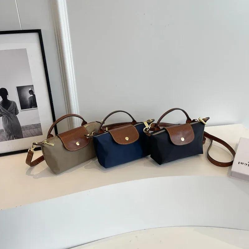 Borse con Conchiglie di Alta Qualità per Donna 2024 Marca Borsa a Spalla Borse di Lusso e Borse a Mano Borsa a Tracolla di Designer Piccola Borsa a Sella Carina