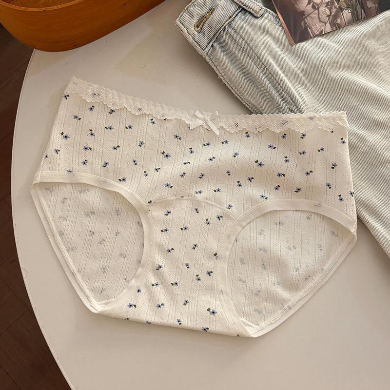 Female Spring and Autumn Sweet Pure Cotton 10A Antibacterial Extended Crotch Free Waist Triangle Briefs