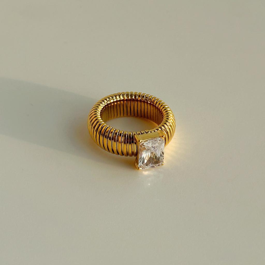 Punk Exaggerate Multicolour Crystal Rings for Women 18K Gold Plated Waterproof Twist Square Thick Ring Hiphop Vintage Jewelry