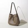 Crossbody bag women's casual leather bucket bag women's new relaxation large capacity lazy wind commuter shoulder bag women