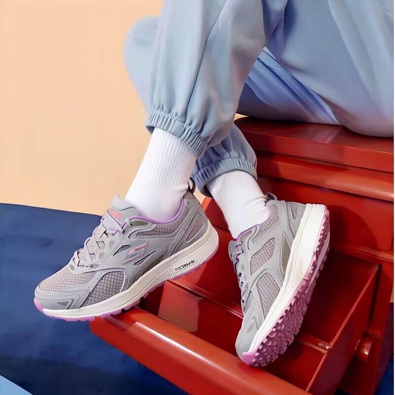 Skechers Women s Soft Mesh Walking & Running Shoes 5
