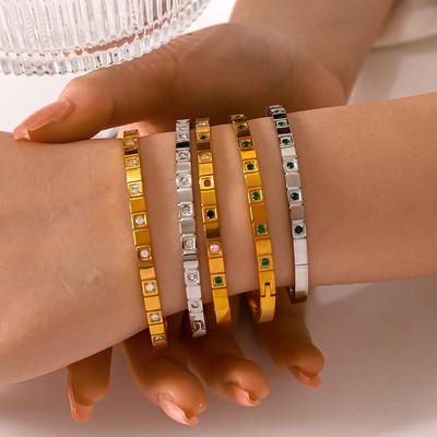 Edelstahl Armreif für Damen 4mm Goldfarben Zirkonia Armbänder Hand Accessoire
