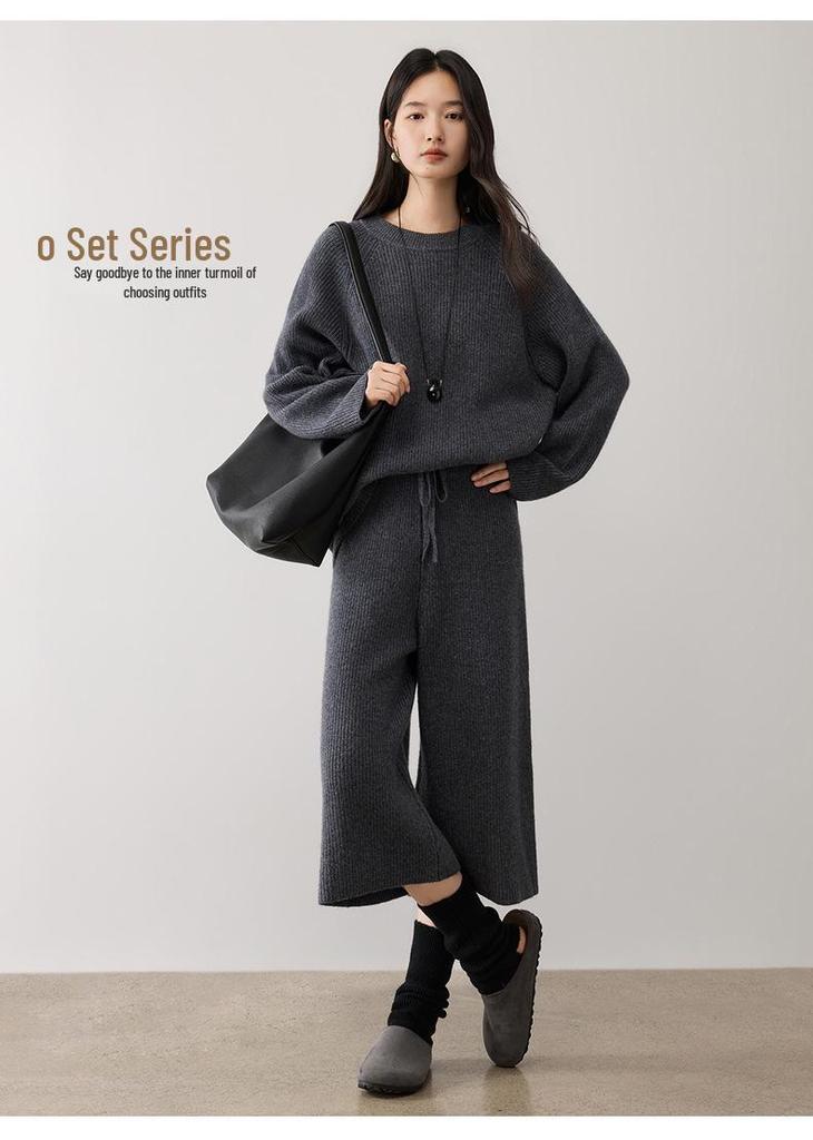 High-Waisted Ribbed Cashmere Pants - Warm and Elegant for Autumn/Winter