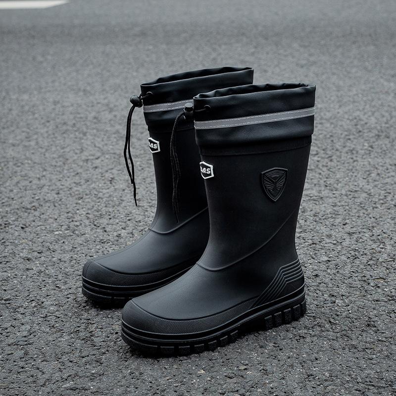 Fashion men's water shoes non-slip rain boots medium tube Korean version waterproof rain shoes new short tube