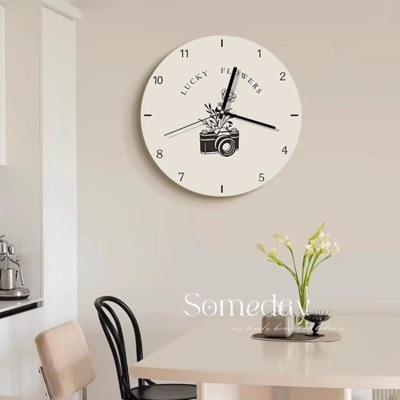 French Style Living Room Wall Clock Bedroom Wooden Silent Wall Clock Retro Restaurant Creative Big Wall Clock Room Decoration