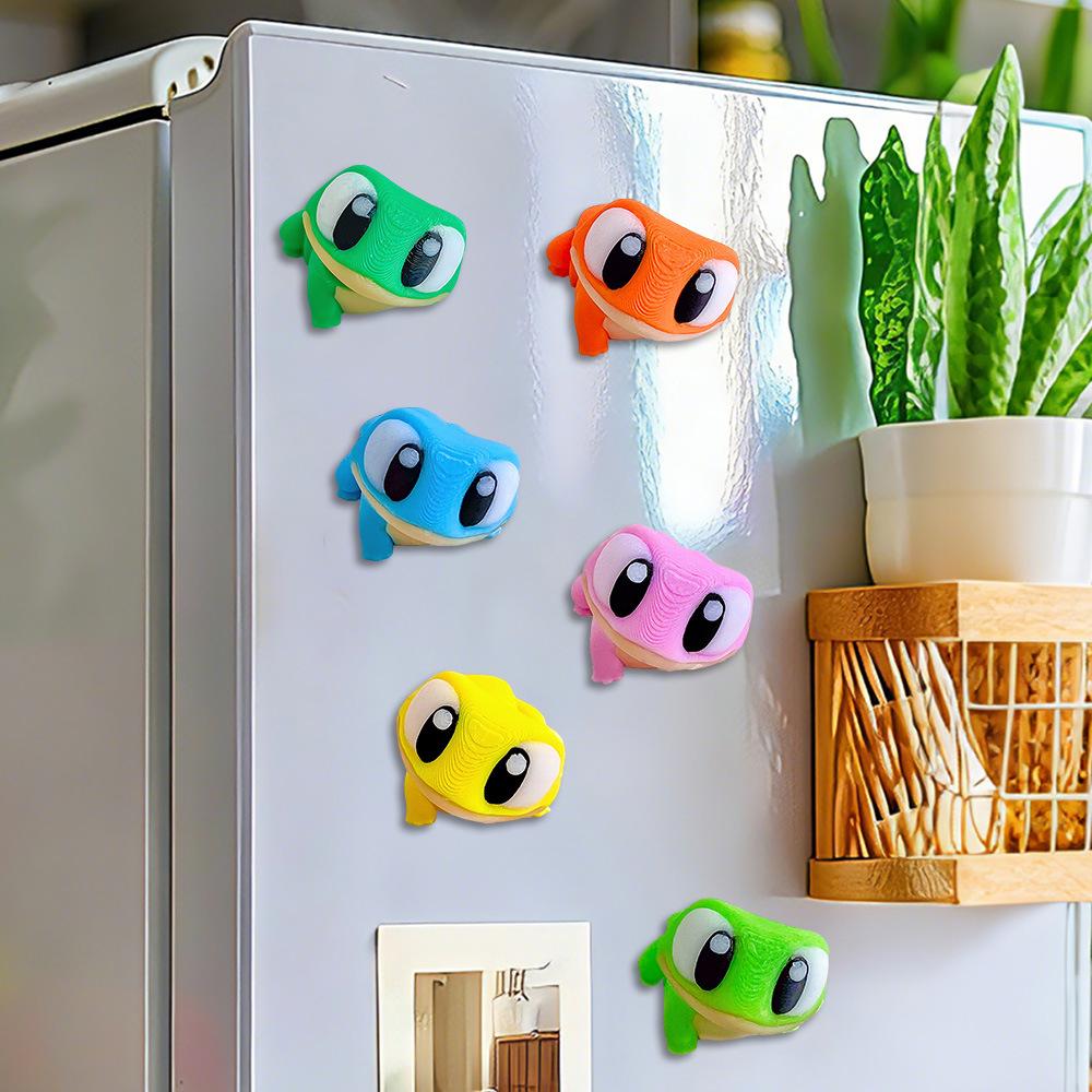 3D Stereo Big-Eyed Frog Magnetic Fridge Sticker - Cute and Creative Decor