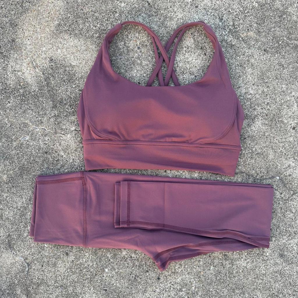 2-Piece Yoga Set: Cross-Back Sports Bra with Removable Pads & High-Waist Leggings