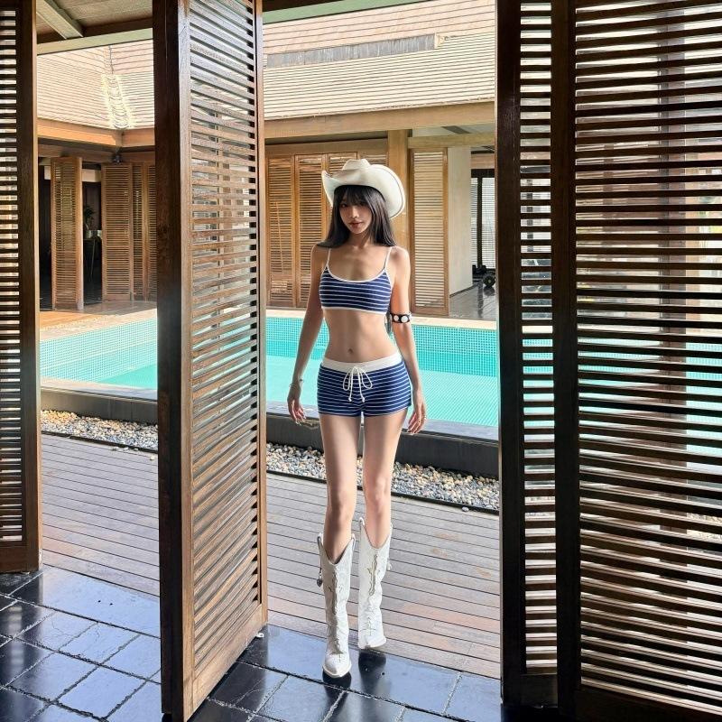 1011 new summer simple bikini two-piece set striped color matching fashion swimsuit sexy women's boxers vacation