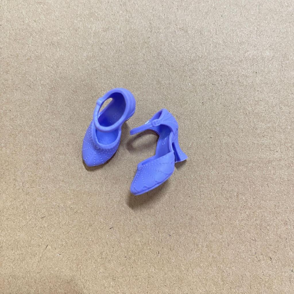 Monster Doll Boots: High-Heeled, Left/Right Distinction, Outfit Accessories.