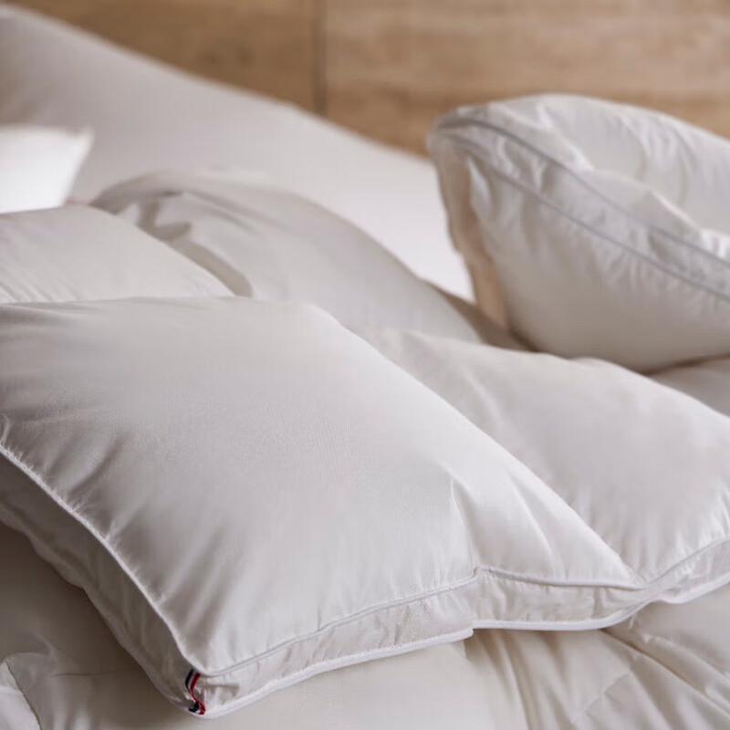 AB Siberian 95% White Goose Down Duvet