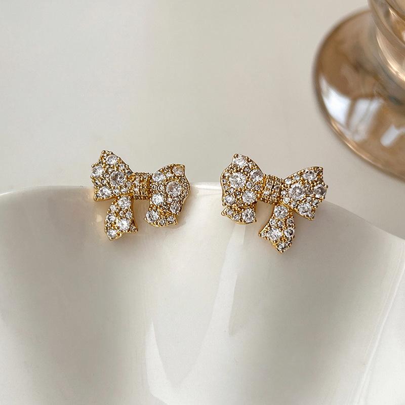 Elegant Zirconia Bow Stud Earrings - High-End, Versatile and Fashionable Accessories