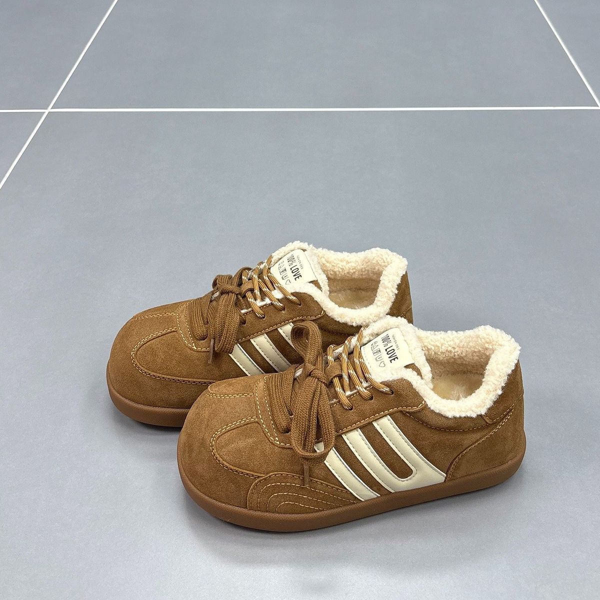 

Нишевый флис 22 зима новый толстоподошвенный утолщенный теплый повседневный хлопковый обувной тренд 35