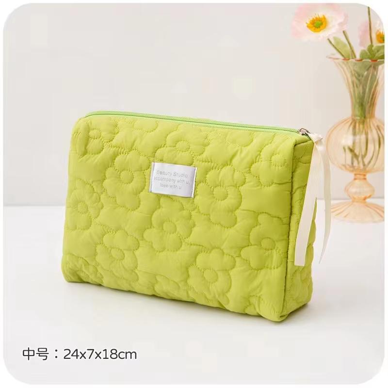 Kosmetiktasche mit weichem Blumenmuster, tragbare Make-up-Verpackung, Aufbewahrungsorganizer, großes Fassungsvermögen, Reise-Waschbeutel für Damen