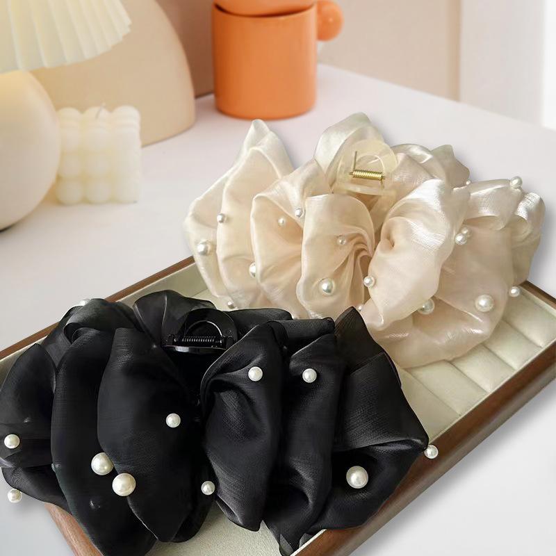 Elegant Pearl Bubble Hair Clip for Woman Temperament Large Shark Clip Fashion Girls Back Head Hair Clamp