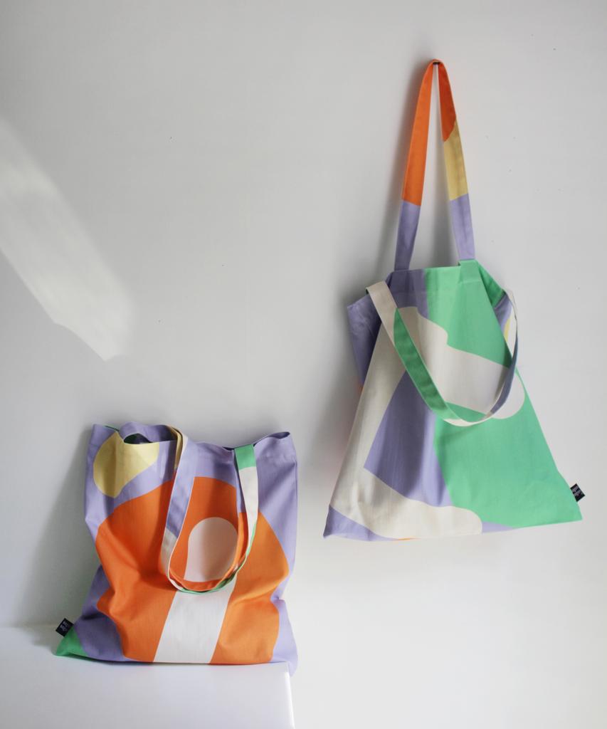Sogonsogon Fruit Violet Bag