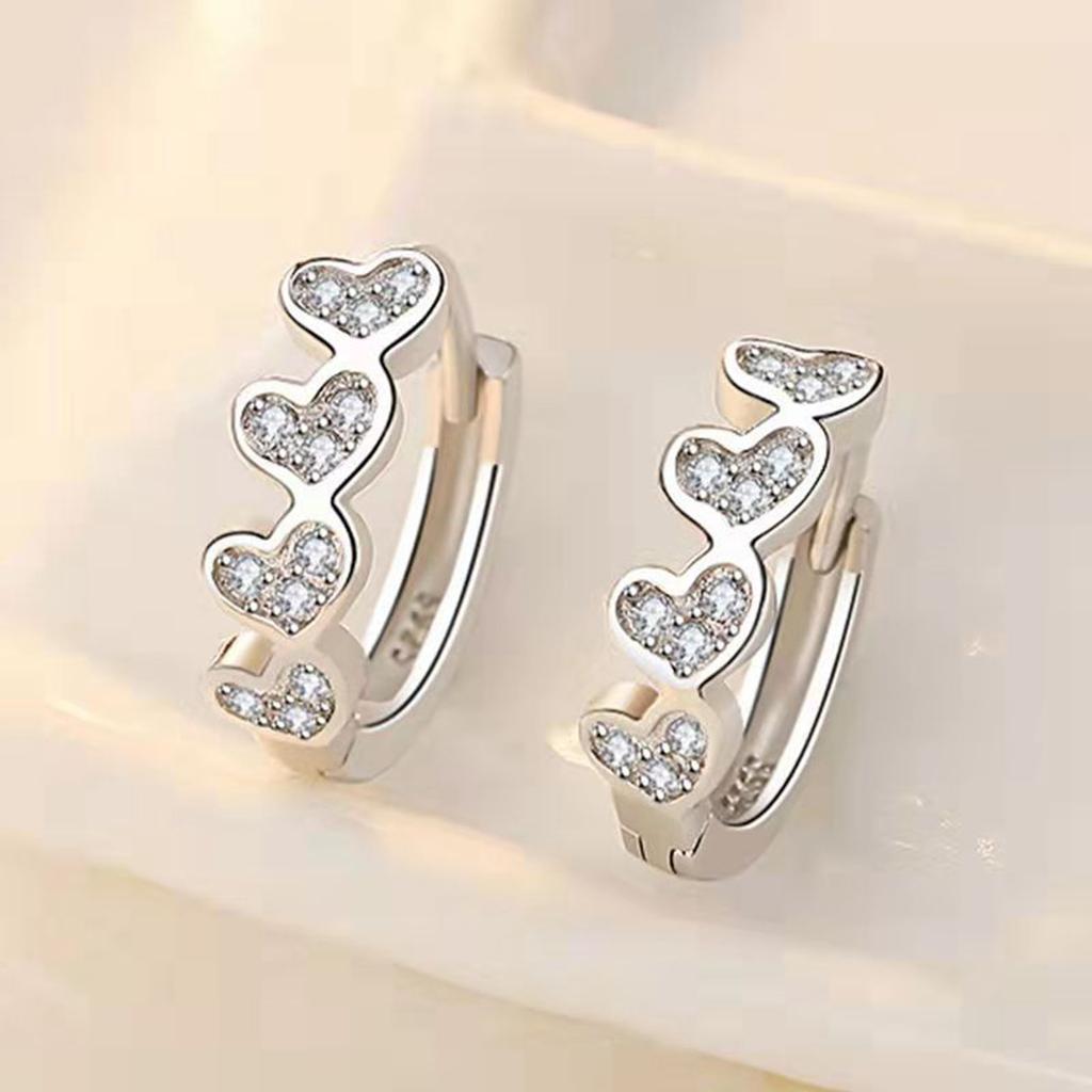Minimally Designed Heart-shaped Diamond Studded Earrings