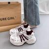 Damenschuhe – Sportschuhe