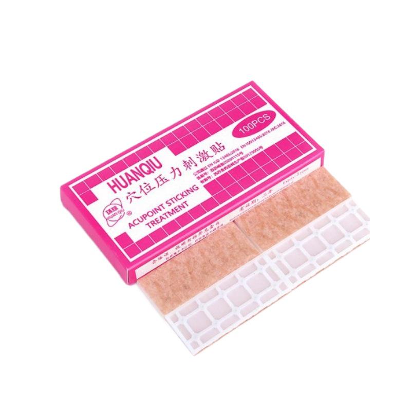 Globální magnetická náušnice na akupunkturní body