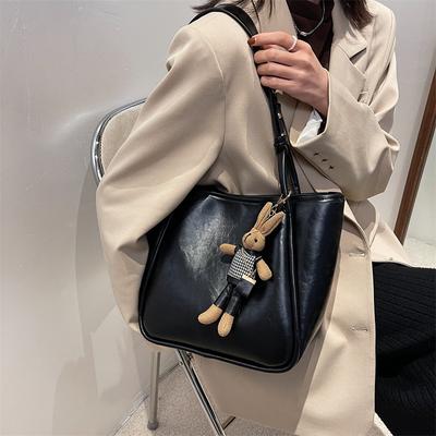 Autumn And Winter Retro Bags Women'S Bags Fashionable And Fashionable Shoulder Bags Large Capacity Versatile Texture Commuter Tote Bag