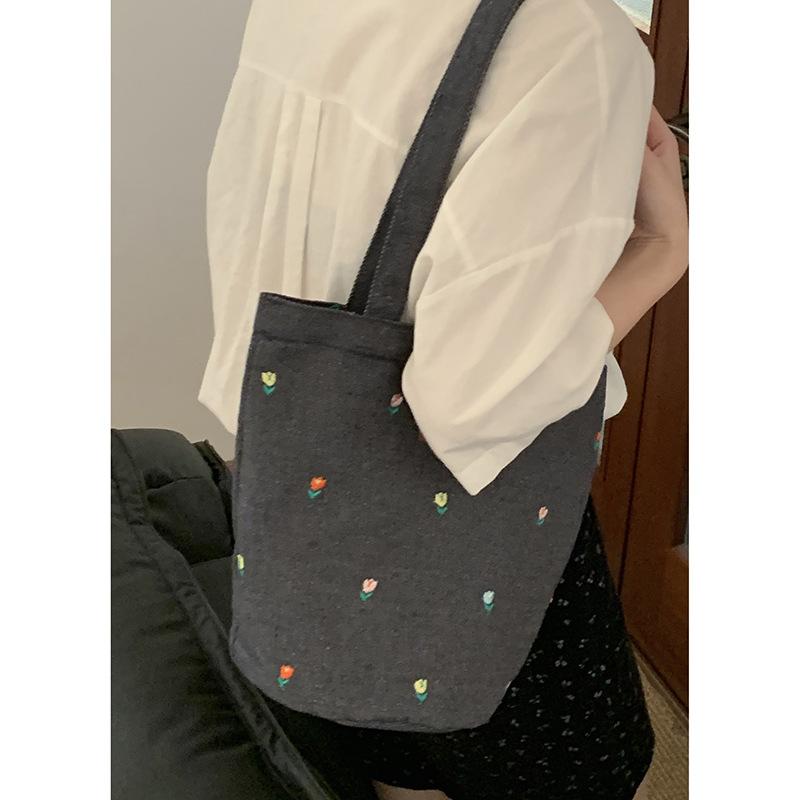 

Fashion Denim Bag Bag Women s Underarm Bag 2025 New Summer Bucket Bag Versatile Large Capacity Canvas Bag темно-синий