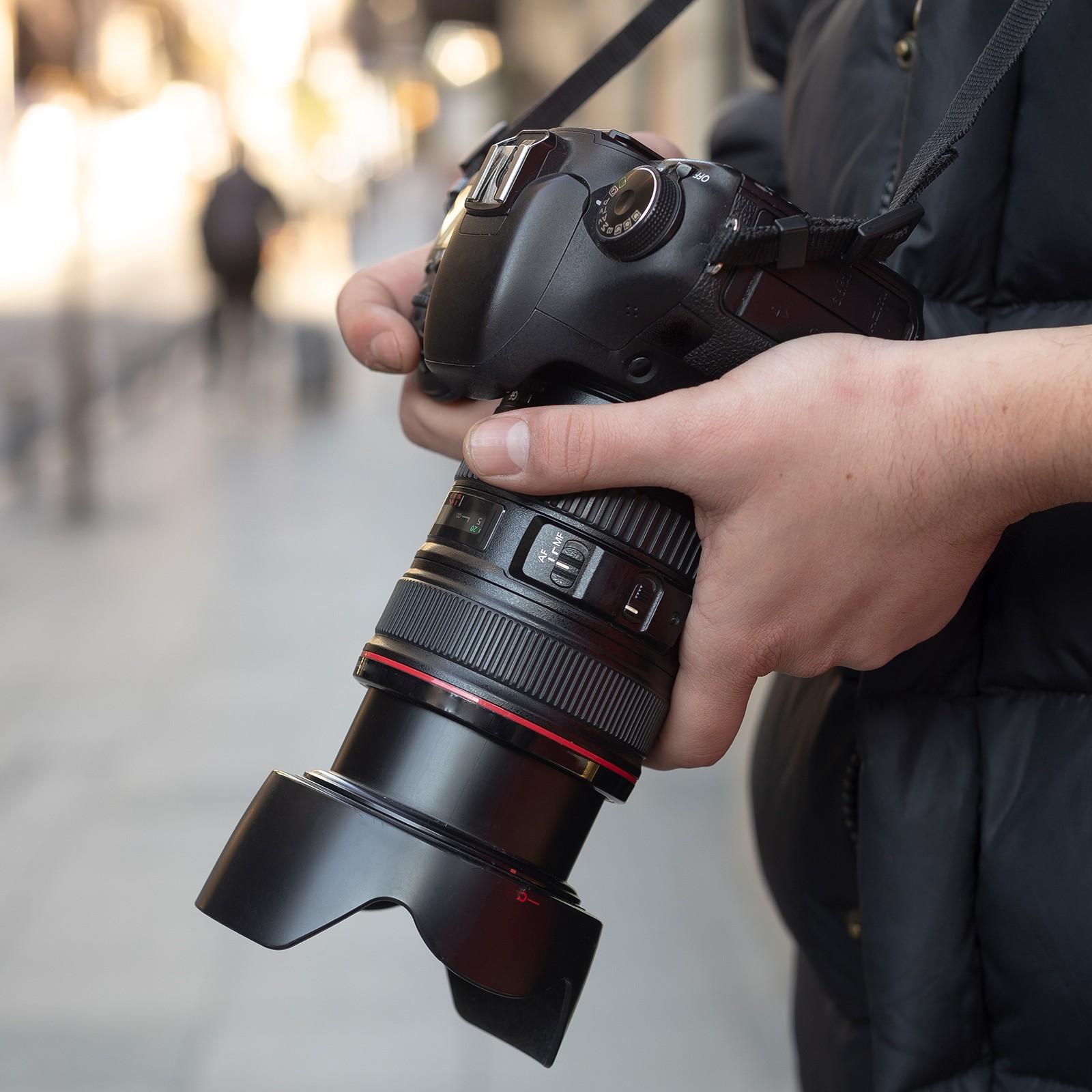 

Camera Shutter Remote Cable For RR 90 Featuring Contoured Grip And Travel Friendly Lightweight 1