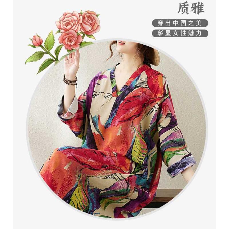 V-neck Loose Plus Size Simple Vacation Style Long Sleeve Women's Beach Dresses