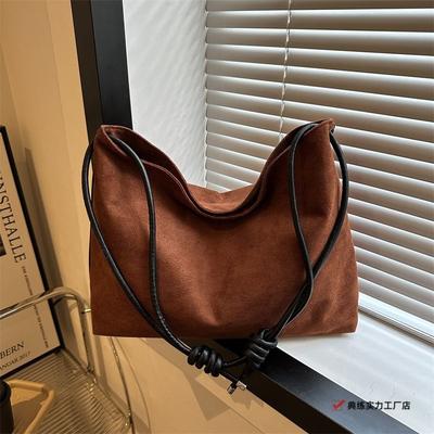 Casual Retro Suede Niche Bag Autumn and Winter New Women's Bag Popular Messenger Bag Shoulder Bucket Bag