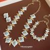 Set de bijuterii fashion Meier Vintage cu accente de diamant, brățară, colier și cercei în formă de inimă cu diamant