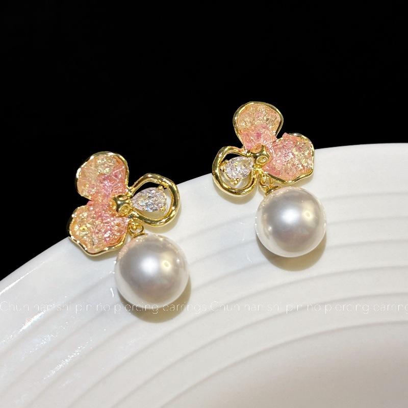 New Fashionable Versatile Crystal Petal Hanging Pearl Earrings Temperament Light Luxury High Sense Silver Needle Earrings