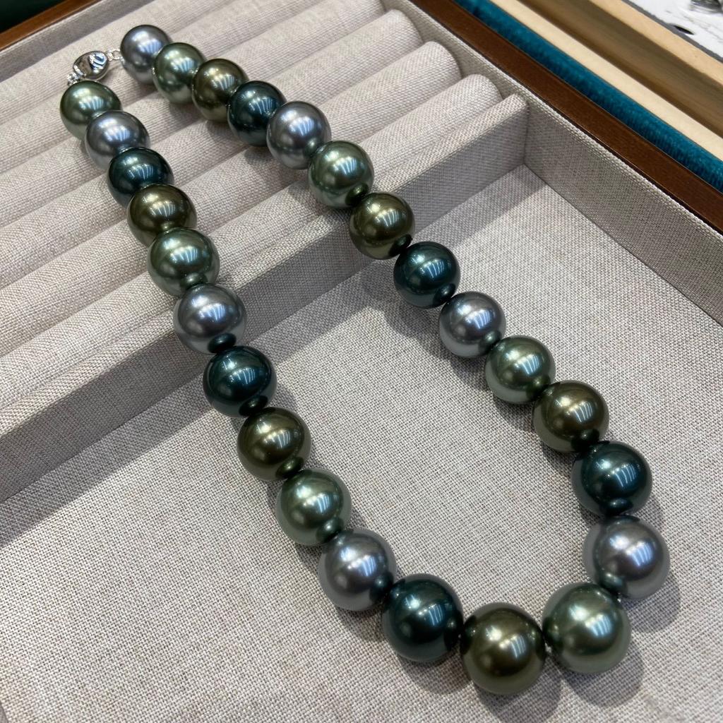West Taipan, Tahiti Mixed Color Morandi Necklace Women'S Light Luxury Niche Yuanbao Buckle Beaded 16Mm