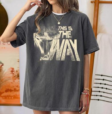 Camiseta Vintage This Is The Way, Camiseta com Capacete Mandalorian, Camiseta Gráfica Retro Din Djarin, Camiseta de Caçador de Recompensas de Star Wars, Presente para Fã de Star Wars