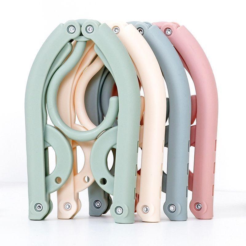 Portable Folding Clothes Hanger for Outdoor Business Travel and Student Dormitory Multi Functional Retractable Clothes Hanger