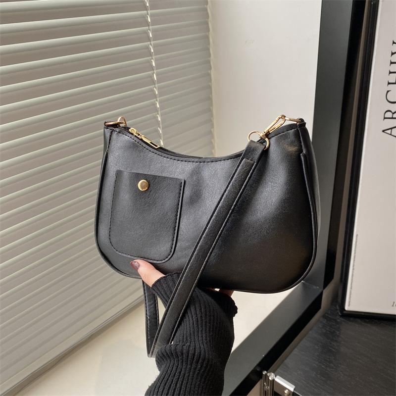 Texture Niche Simple Shoulder Armpit Bag Women's Bag 2025 New Trend Versatile Women's Versatile Ins Crescent Bag