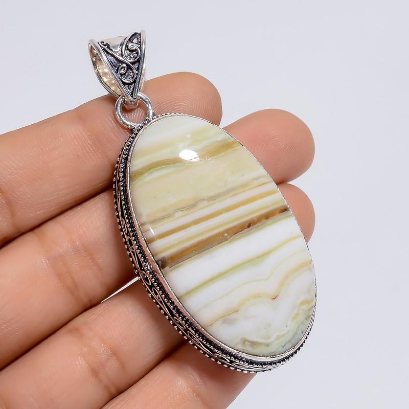 

Handmade Gold-Plated Link Pendant for Men and Women with Secure Clasp 7-8