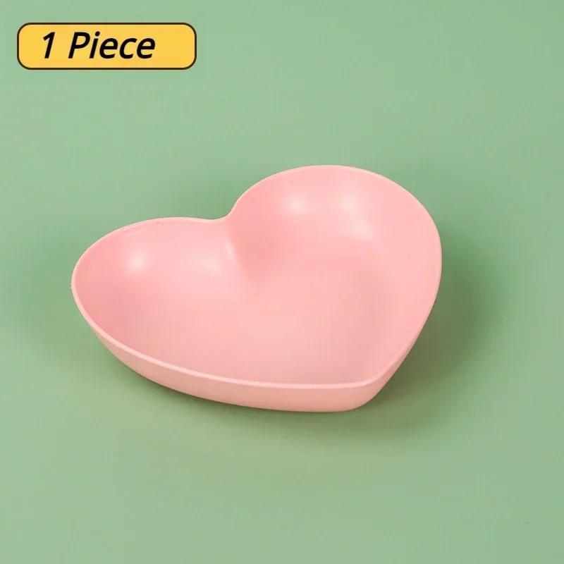 1PCS Love Heart Spit Bone Dish Household Food Grade Plastic Fruit Cake Tray Dining Table Garbage Dessert Plate Kitchen Supplies