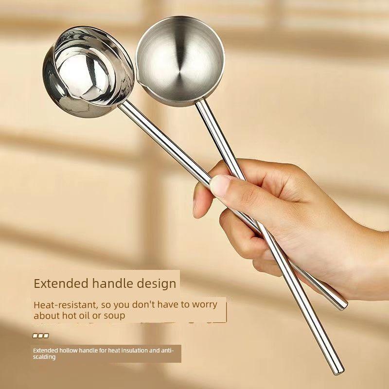 04 Stainless Steel Spoon with a Stylish Design, Long-Handled Soup Spoon, Oil Pouring Spoon, Small Spoon for Pouring Oil, Long-Handled Spoon