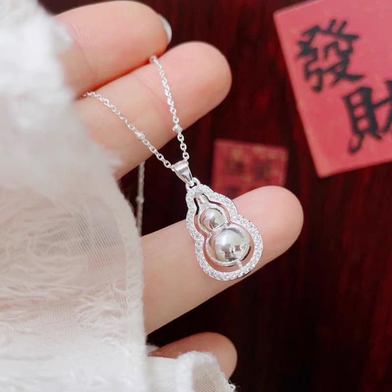 

Flash diamond gourd necklace female ins niche simple dream round collarbone chain