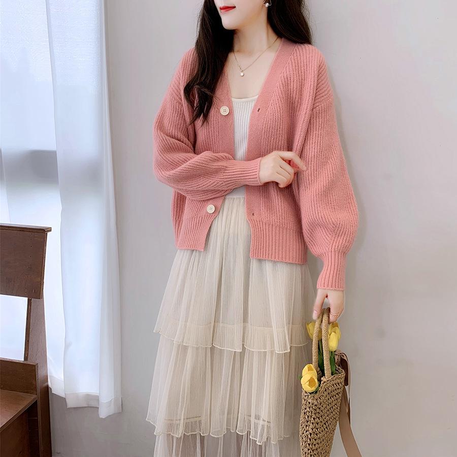 Lazy Style V-Neck Knit Cardigan: Loose-Fit, Long-Sleeve, Single-Breasted Sweater for Spring and Autumn