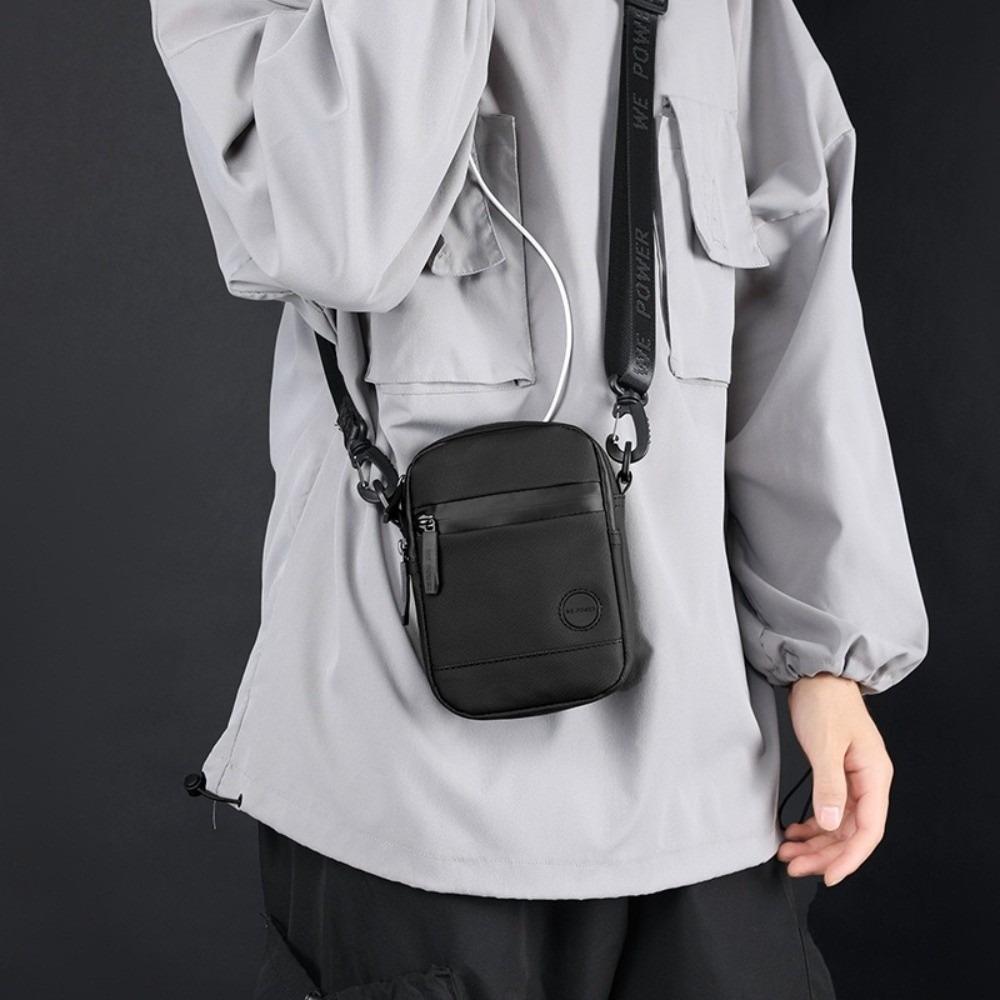 Solid Color Men Chest Bag Single Shoulder Nylon Fanny Pack Fashion Men Crossbody Bag  Camping