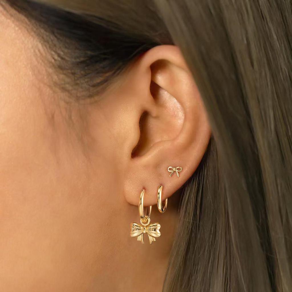 European and American Asymmetrical Star & Moon Earrings Set: Fashion Zircon Studs & Ear Cuffs