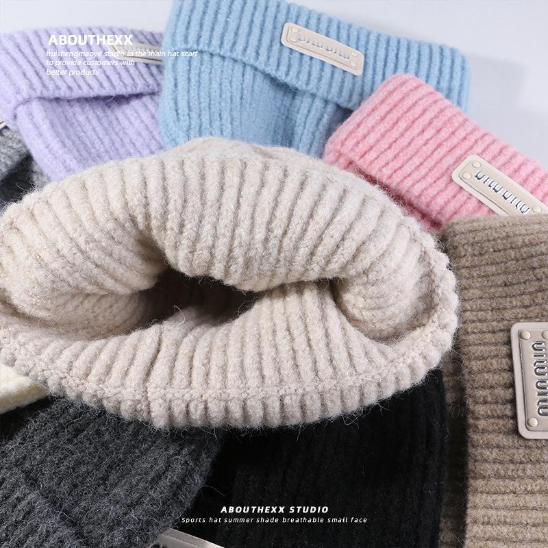 Autumn and Winter New Wool Hat for Women, Small Face, Warm Ear Protection, Cold Hat, Korean Letter Knitted Hat, Pullover Hat