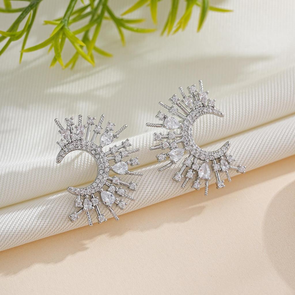 Elegant 18K Gold-Plated Zircon-Inlaid Moon Stud Earrings for Women - Exaggerated C-Shaped Firework Design