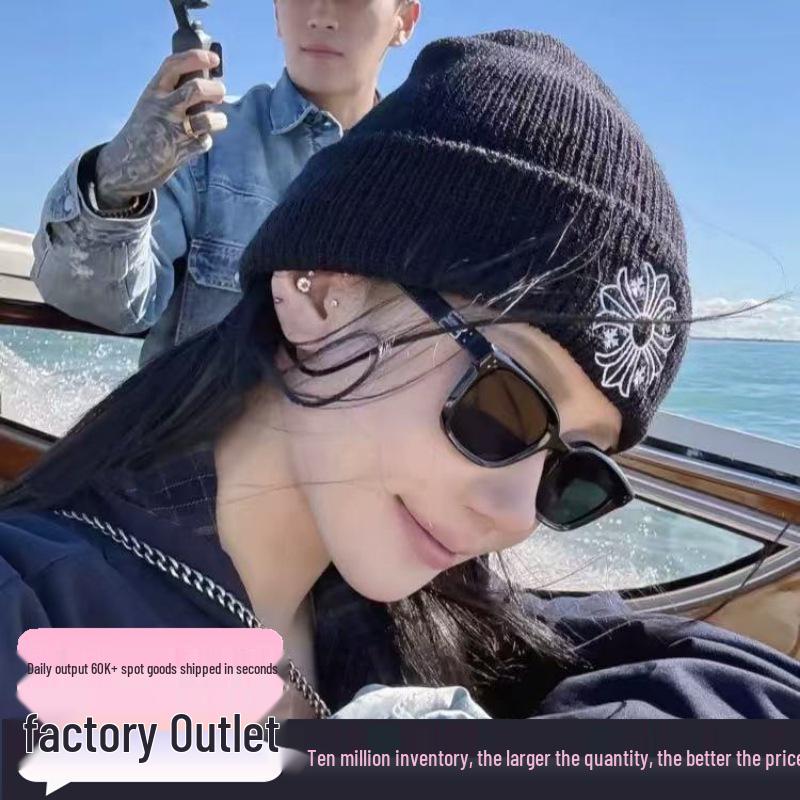 2025 GM High-End UV Sunglasses: Stylish for Women & Men, Net Red, Small Frame, Sun Protection